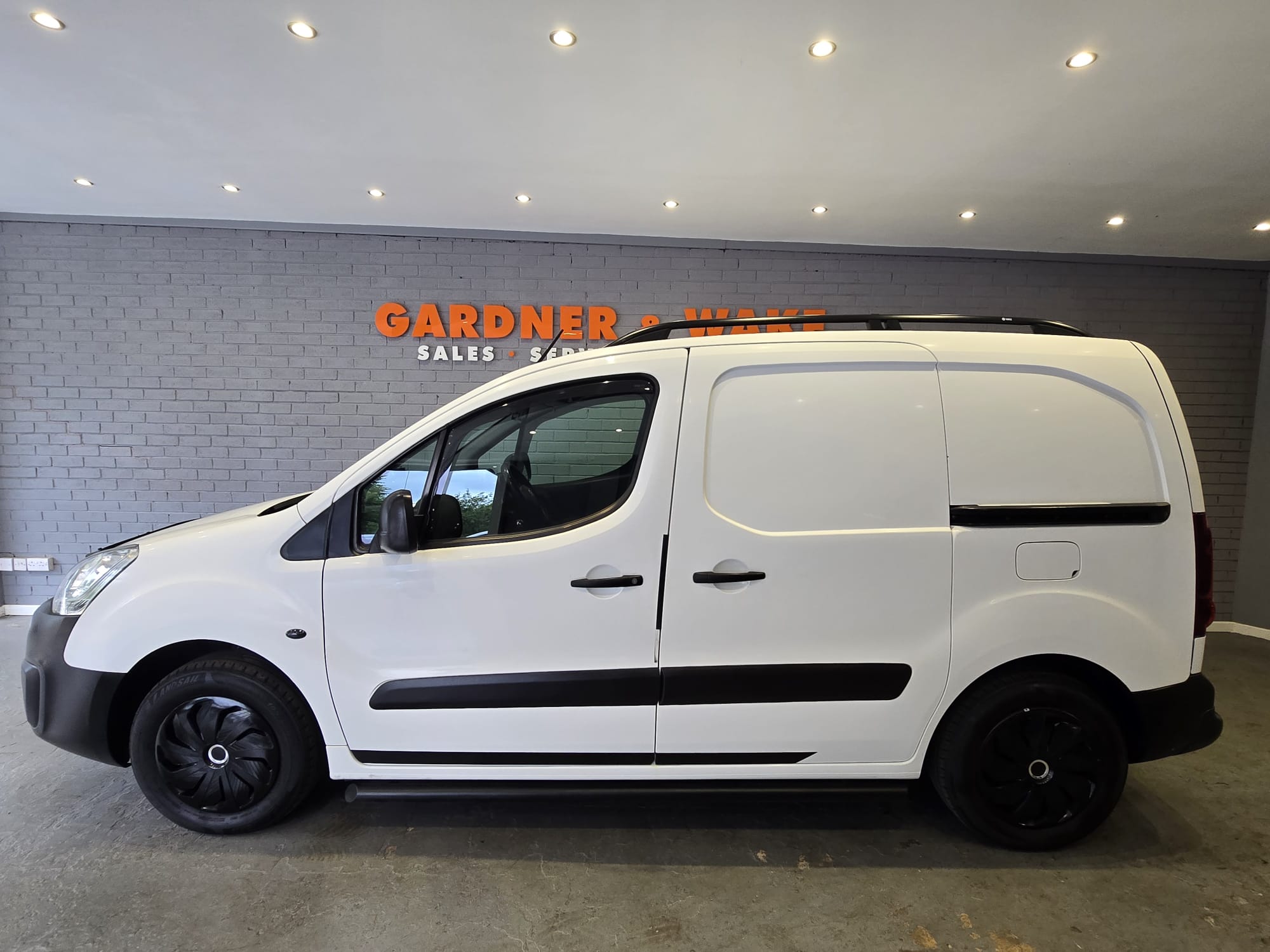 17 Reg Citroen Berlingo 625 EN-prise Blue Hdi