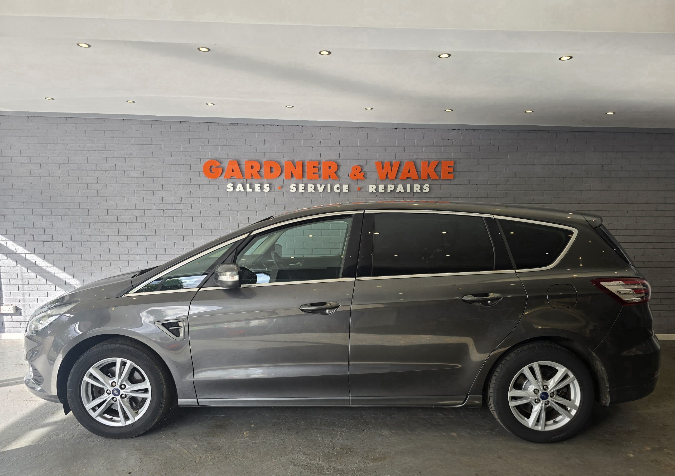 17 Reg Ford S Max Titanium Tdci